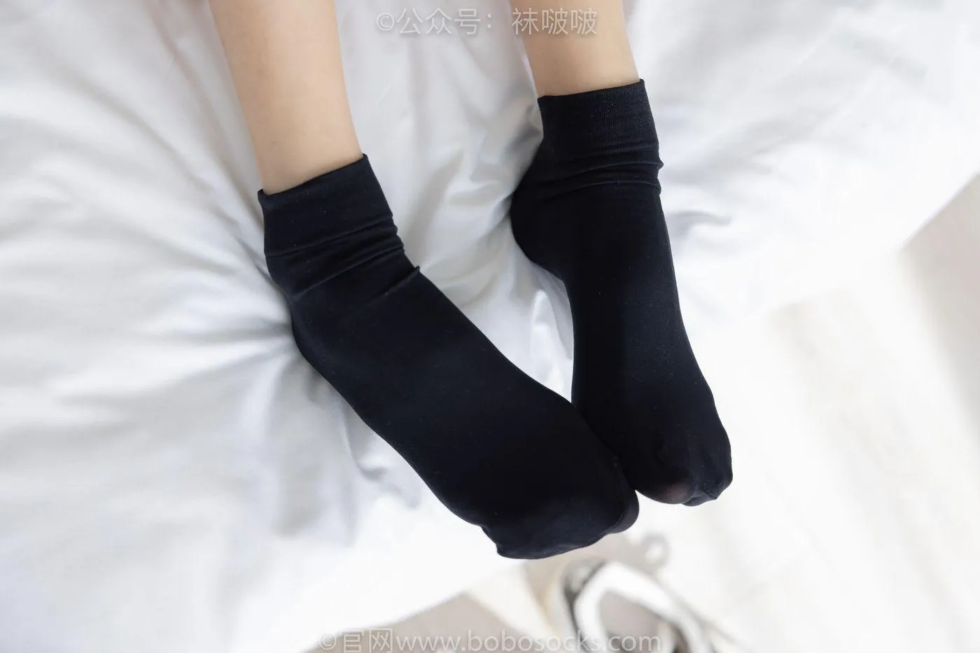 [BoBoSocks袜啵啵]NO.033 稚予-贝壳头、天鹅绒黑袜、天鹅绒白袜 [154P]插图9